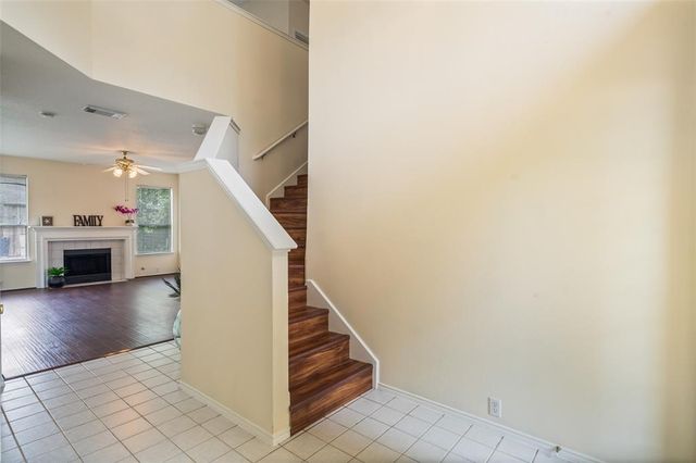 11011 Hunting Path Court, Houston, TX 77065