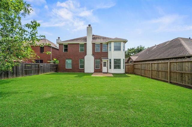 11011 Hunting Path Court, Houston, TX 77065