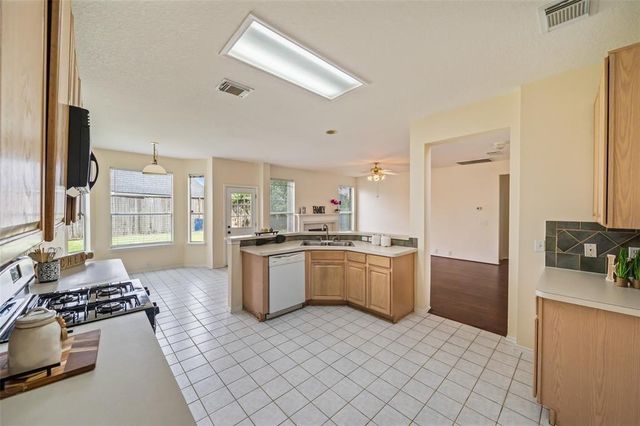 11011 Hunting Path Court, Houston, TX 77065