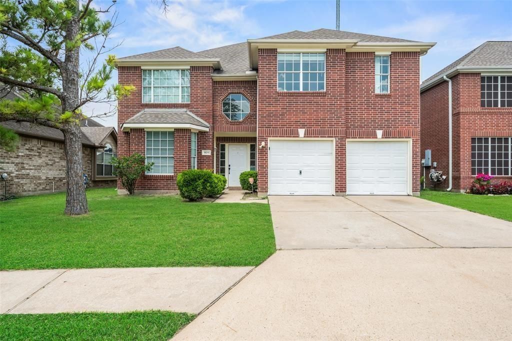 11011 Hunting Path Court, Houston, TX 77065