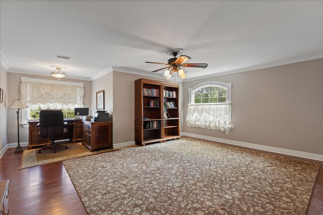 374 CR 104, Carthage, TX 75633