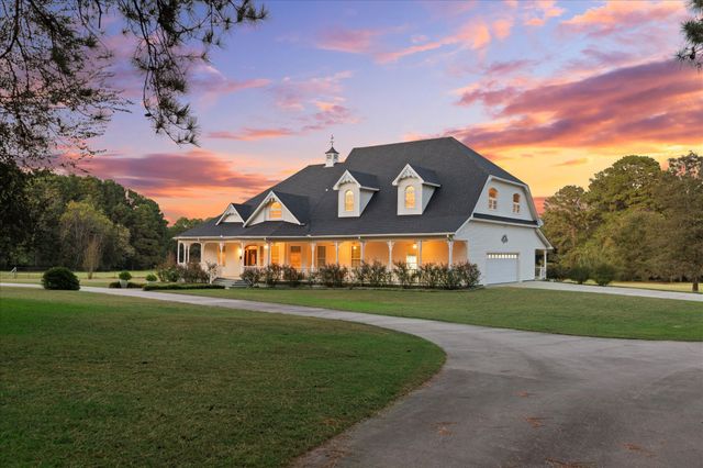 374 CR 104, Carthage, TX 75633