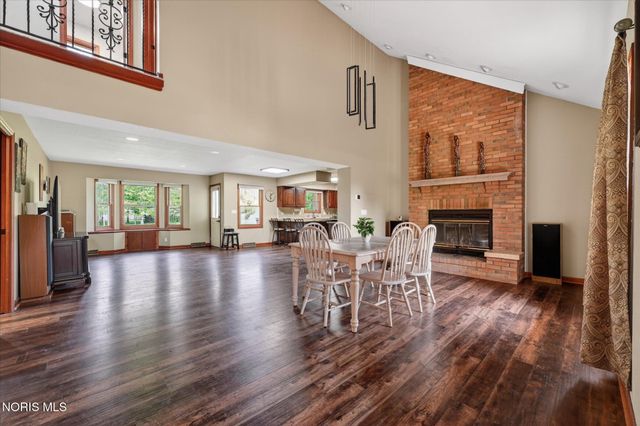 28741 White Road, Perrysburg, OH 43551
