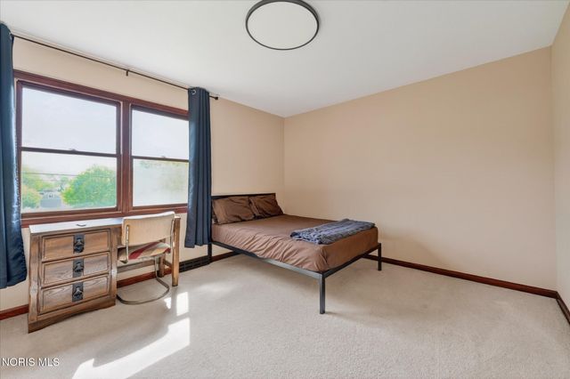 28741 White Road, Perrysburg, OH 43551