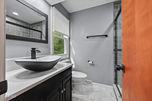 28741 White Road, Perrysburg, OH 43551