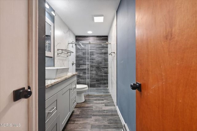 28741 White Road, Perrysburg, OH 43551