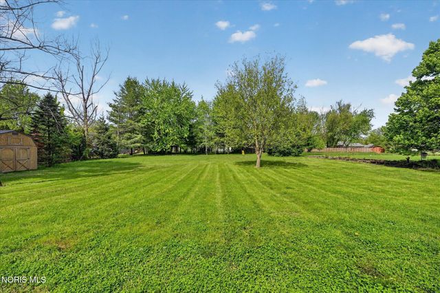 28741 White Road, Perrysburg, OH 43551