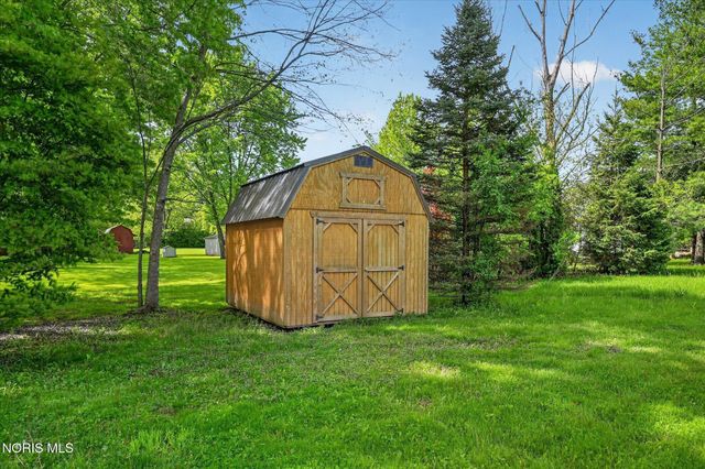 28741 White Road, Perrysburg, OH 43551