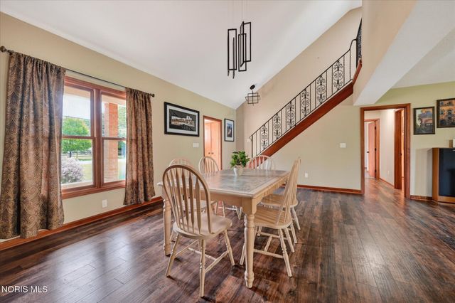 28741 White Road, Perrysburg, OH 43551