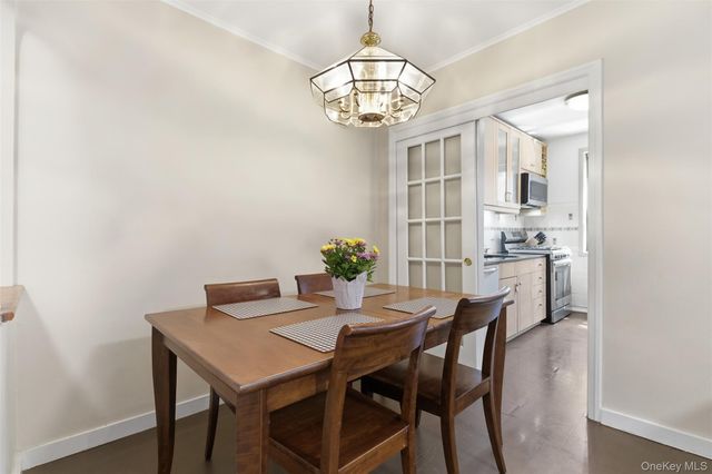 6960 108th Street 306, Forest Hills, NY 11375