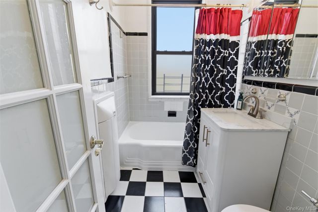 6960 108th Street 306, Forest Hills, NY 11375