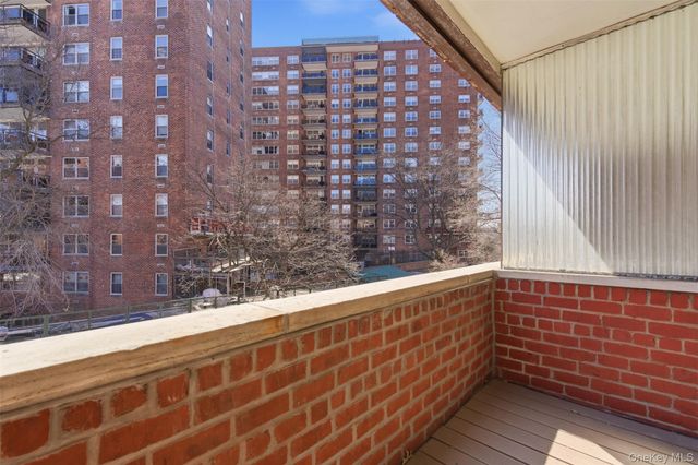 6960 108th Street 306, Forest Hills, NY 11375