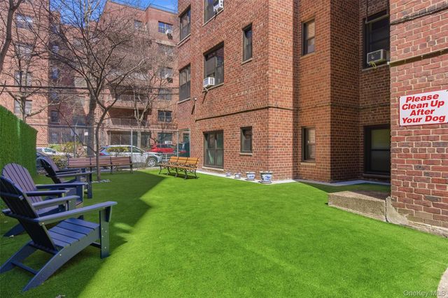 6960 108th Street 306, Forest Hills, NY 11375