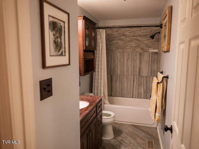 25597 Cornelius Drive, Abingdon, VA 24211