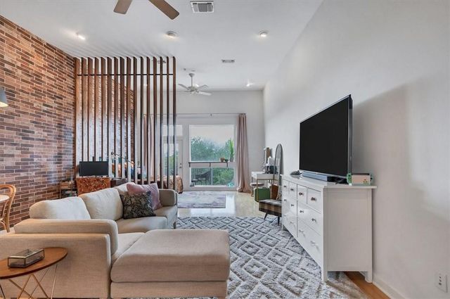 2931 E 12th ST 306, Austin, TX 78702