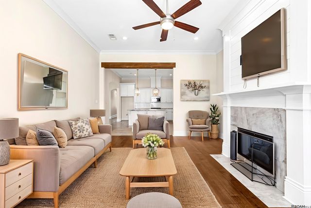 6529 Silver Oak, Baton Rouge, LA 70817