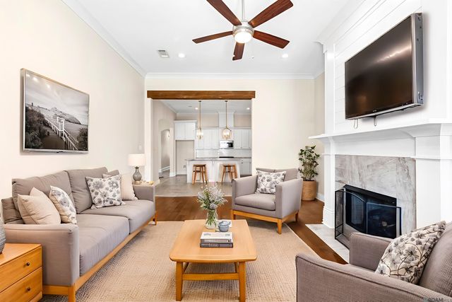 6529 Silver Oak, Baton Rouge, LA 70817