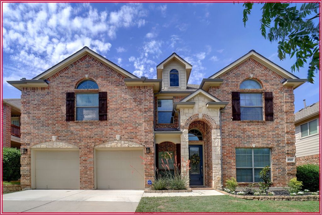 4945 Grinstein Drive, Fort Worth, TX 76244