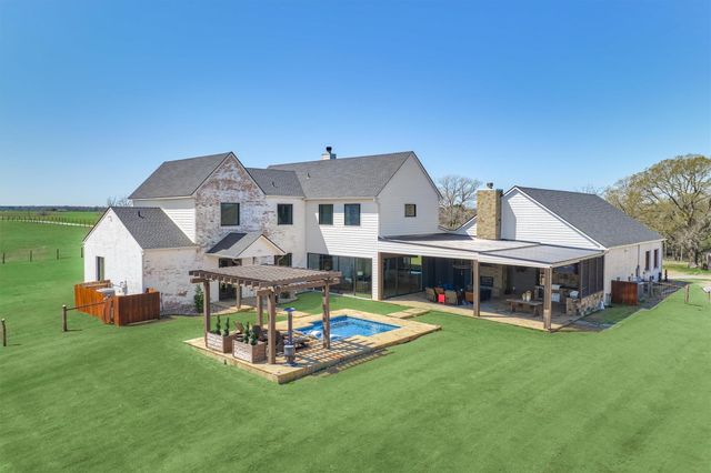 22199 Interstate Highway 45 Feeder N, Buffalo, TX 75831