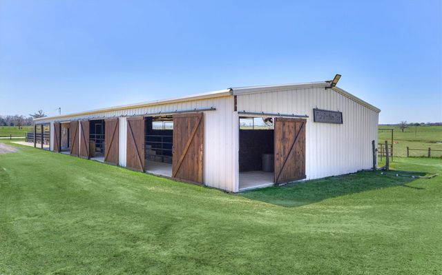22199 Interstate Highway 45 Feeder N, Buffalo, TX 75831