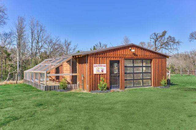 22199 Interstate Highway 45 Feeder N, Buffalo, TX 75831