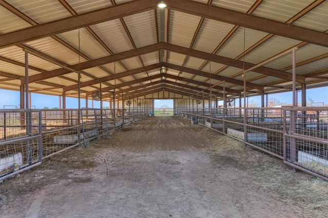 22199 Interstate Highway 45 Feeder N, Buffalo, TX 75831