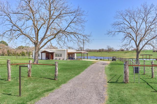 22199 Interstate Highway 45 Feeder N, Buffalo, TX 75831