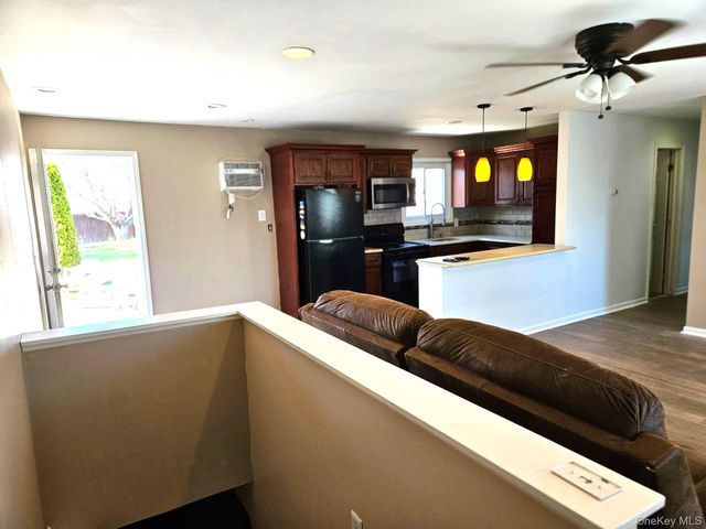 56 Applegate Drive, Central Islip, NY 11722