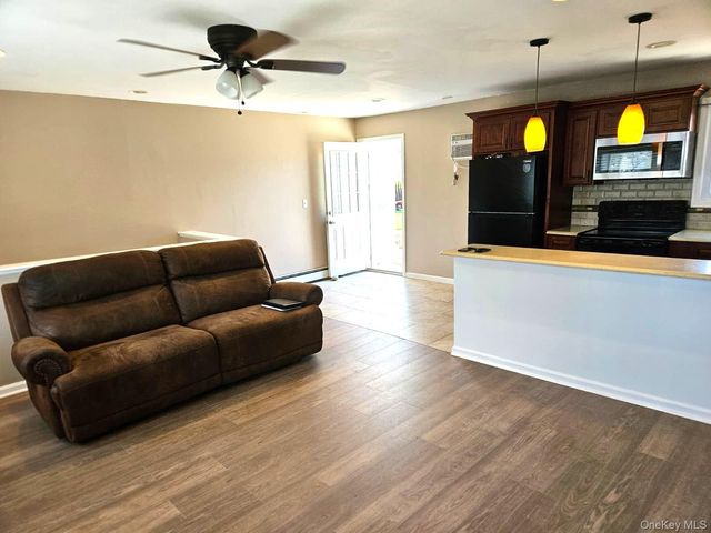 56 Applegate Drive, Central Islip, NY 11722