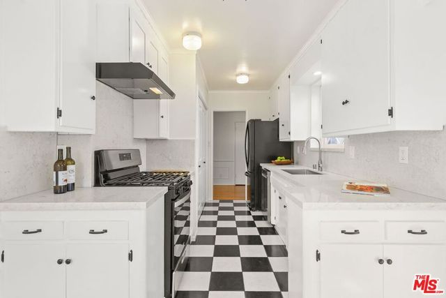 5733 Radford Avenue, Valley Village, CA 91607