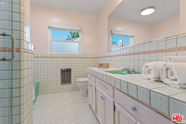 5733 Radford Avenue, Valley Village, CA 91607