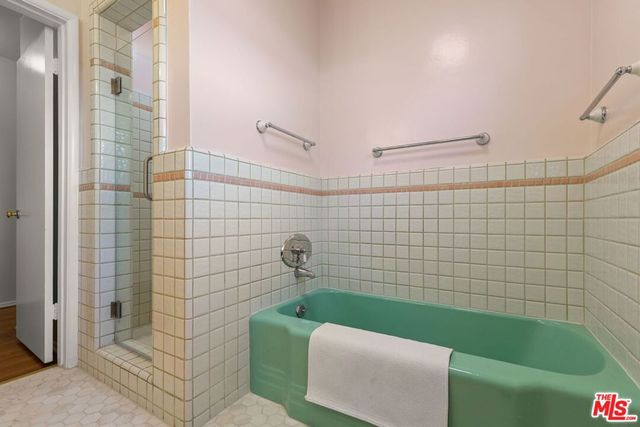 5733 Radford Avenue, Valley Village, CA 91607