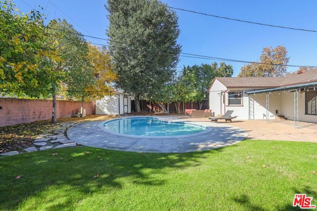 5733 Radford Avenue, Valley Village, CA 91607