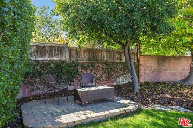 5733 Radford Avenue, Valley Village, CA 91607