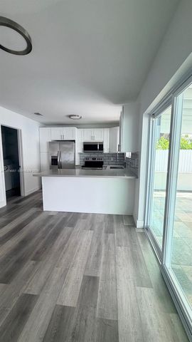 3144 SW 23rd Street 3144, Miami, FL 33145