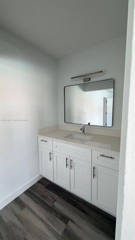3144 SW 23rd Street 3144, Miami, FL 33145