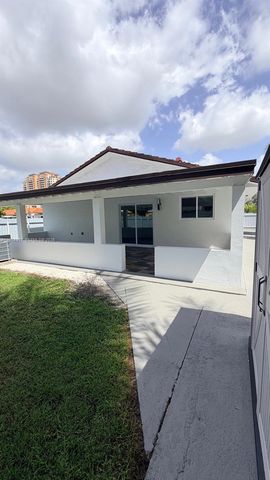 3144 SW 23rd Street 3144, Miami, FL 33145