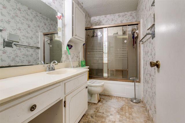 2009 Nantucket Drive, Richardson, TX 75080