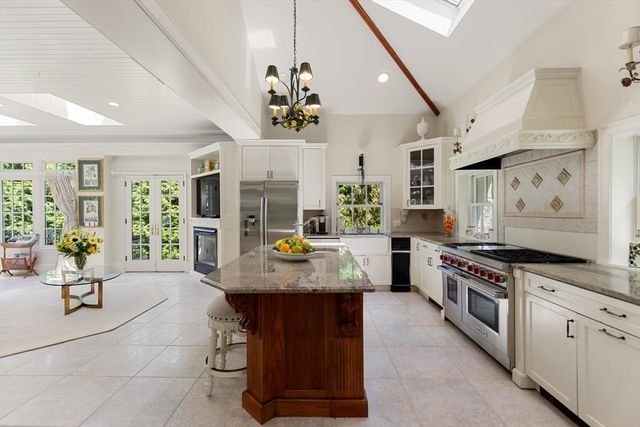 20 Woodholm Rd, Manchester, MA 01944