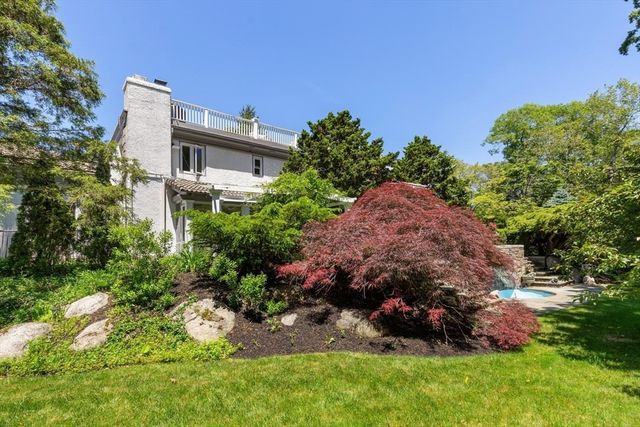 20 Woodholm Rd, Manchester, MA 01944