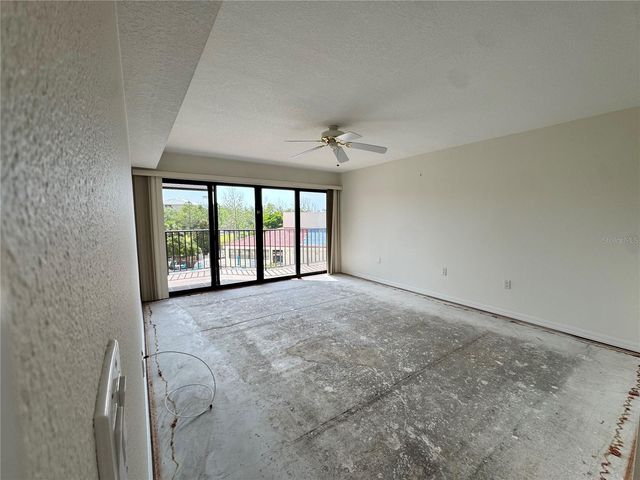 204 3RD STREET W 204, Bradenton, FL 34205