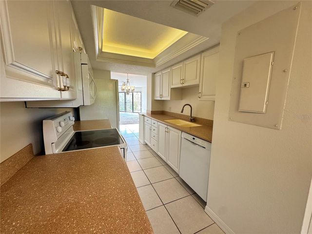 204 3RD STREET W 204, Bradenton, FL 34205