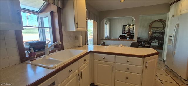 73 E Hillsdale Avenue, Seven Hills, OH 44131