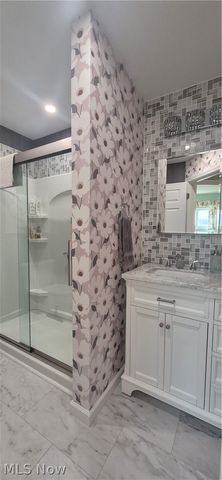 73 E Hillsdale Avenue, Seven Hills, OH 44131