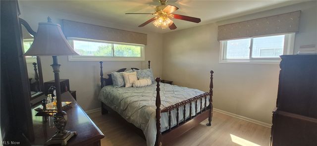 73 E Hillsdale Avenue, Seven Hills, OH 44131