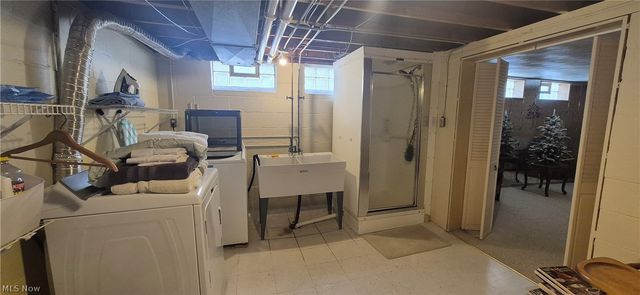 73 E Hillsdale Avenue, Seven Hills, OH 44131