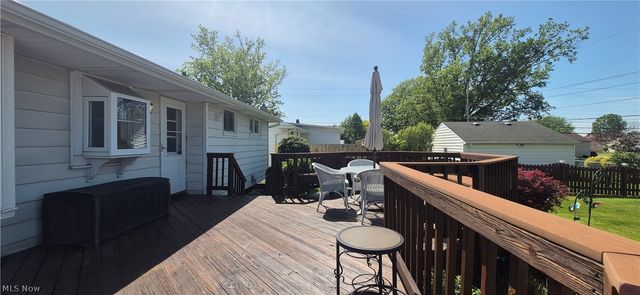 73 E Hillsdale Avenue, Seven Hills, OH 44131