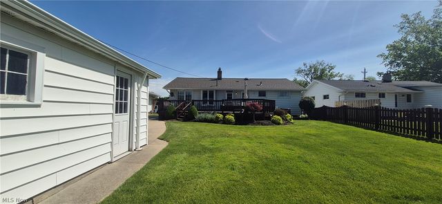 73 E Hillsdale Avenue, Seven Hills, OH 44131