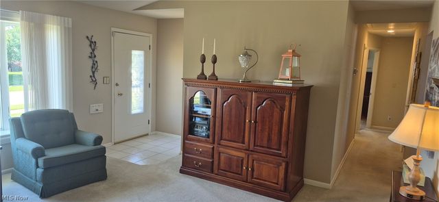73 E Hillsdale Avenue, Seven Hills, OH 44131