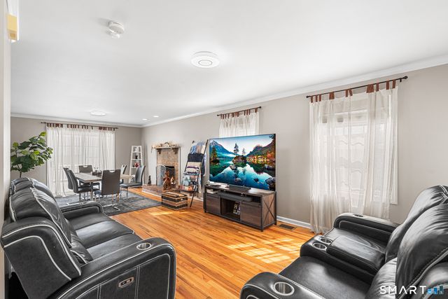 60 Watch Hill Drive, Middletown, CT 06457